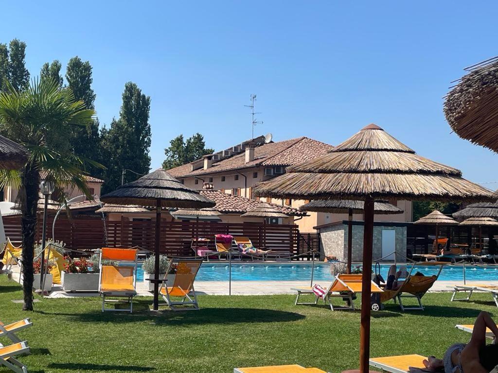 Hotel Santo Stefano Campagnola Emilia Esterno foto
